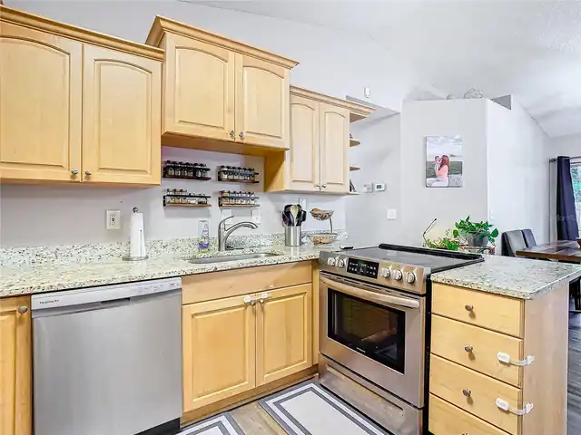 Listing Photo 19