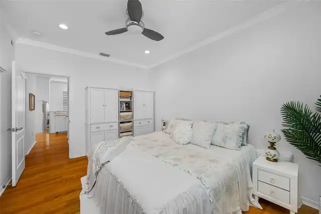 Listing Photo 25
