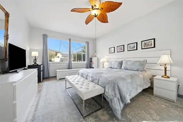 Listing Photo 17