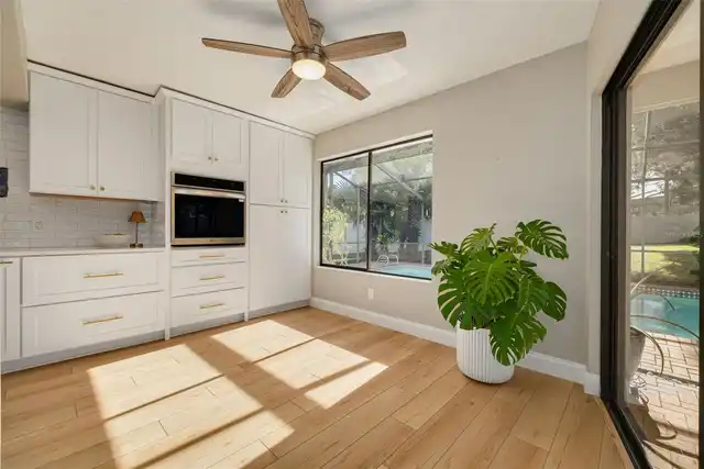 Listing Photo 17