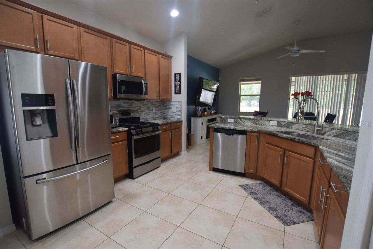 Listing Photo 11