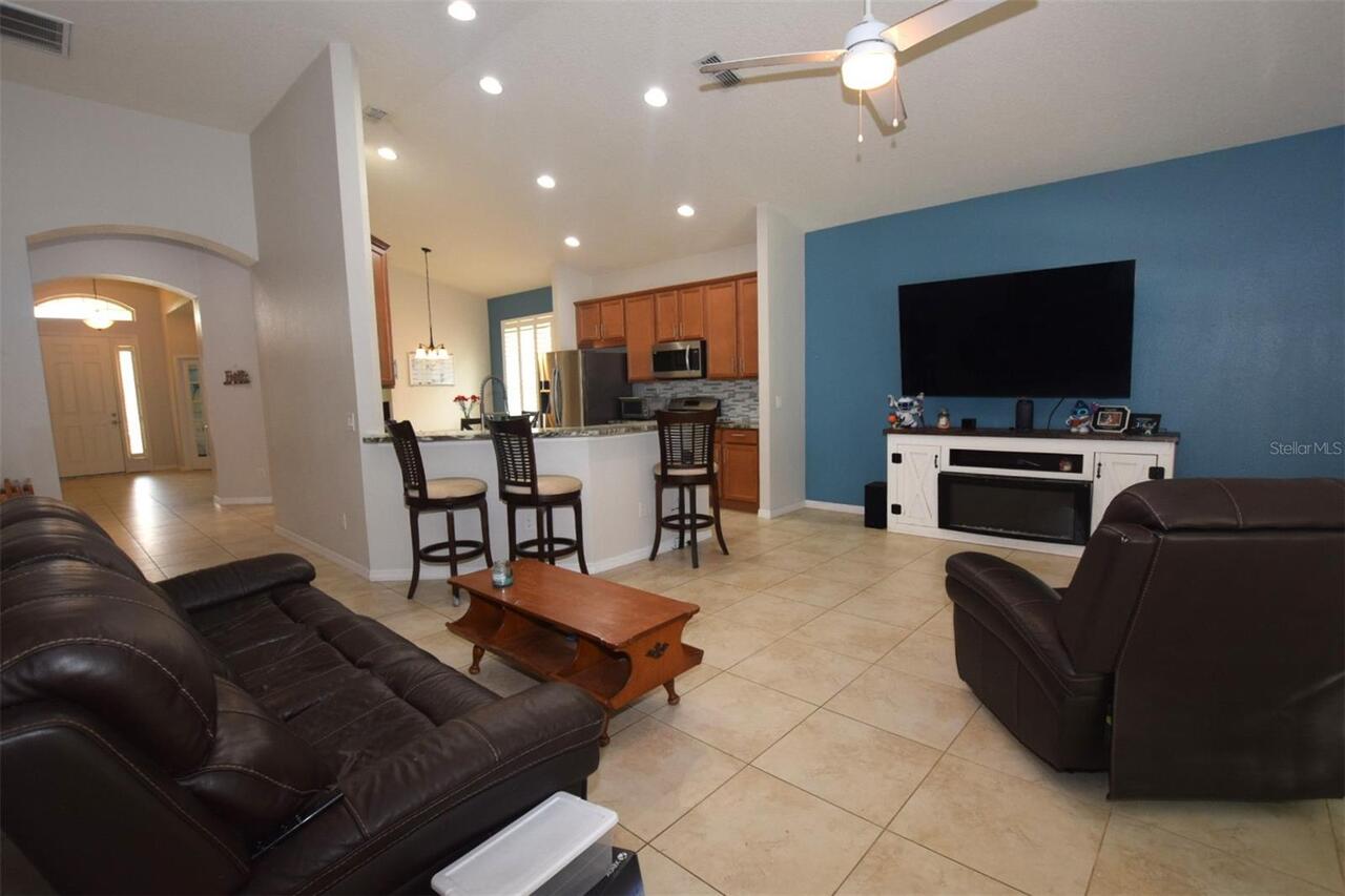 Listing Photo 14