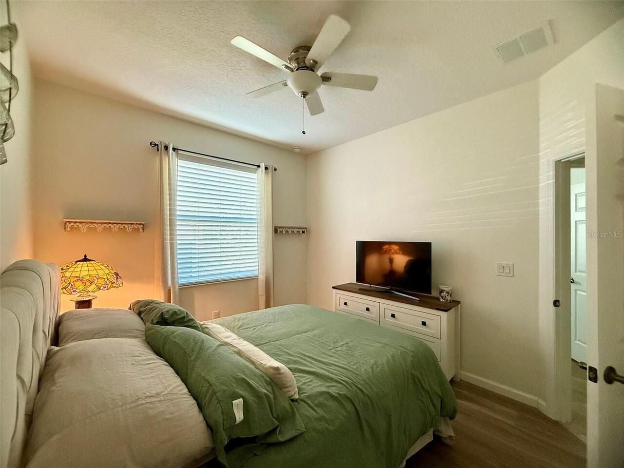 Listing Photo 43