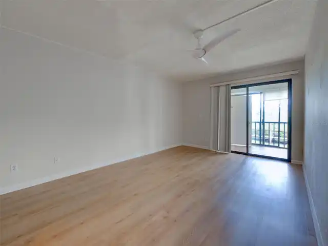 Listing Photo 33