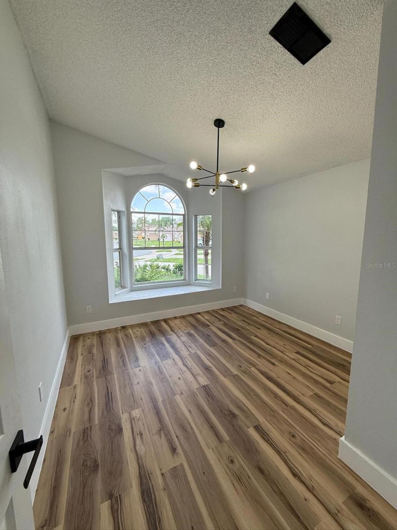 Listing Photo 26