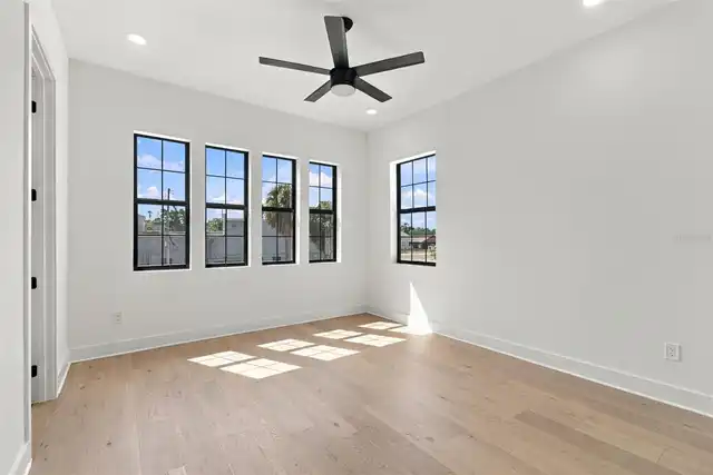 Listing Photo 44