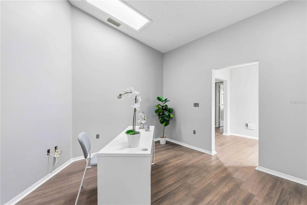 Listing Photo 22