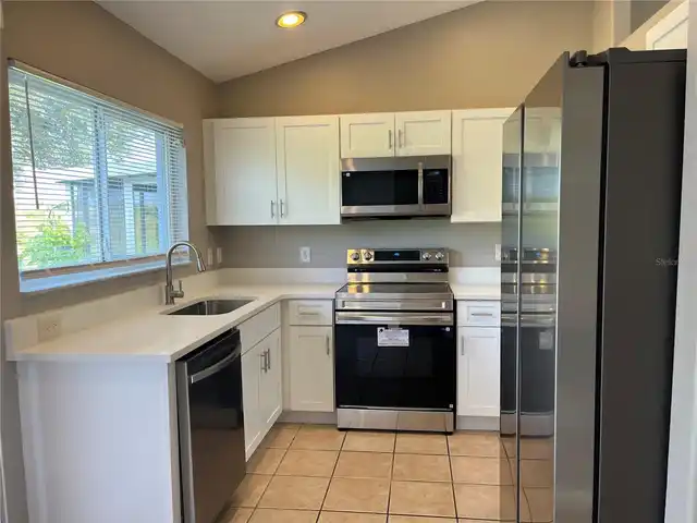 Listing Photo 9