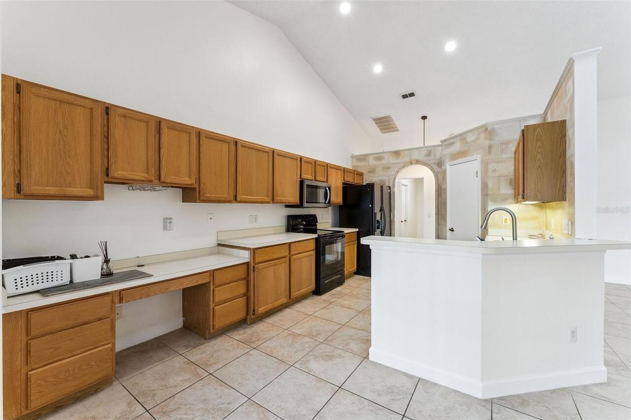 Listing Photo 11