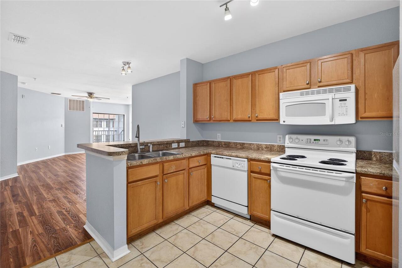 Listing Photo 12
