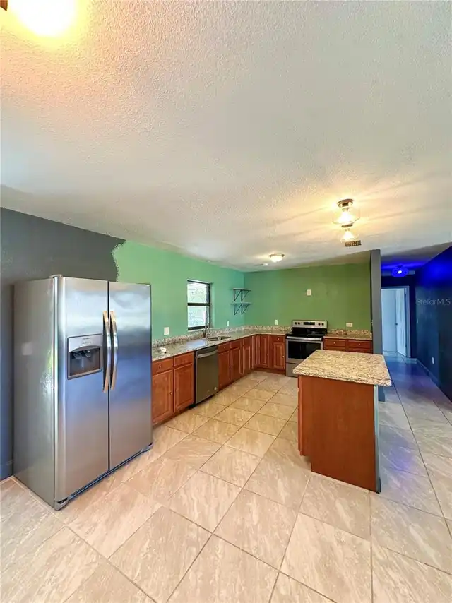 Listing Photo 7