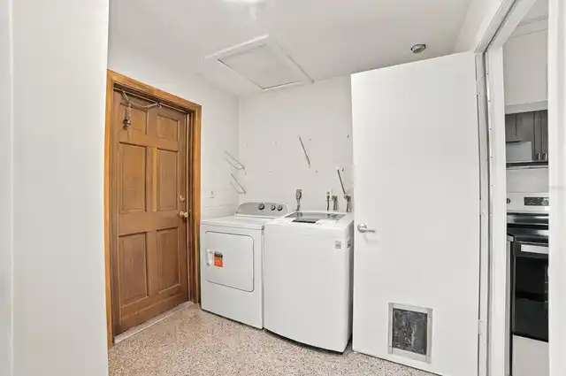 Listing Photo 12