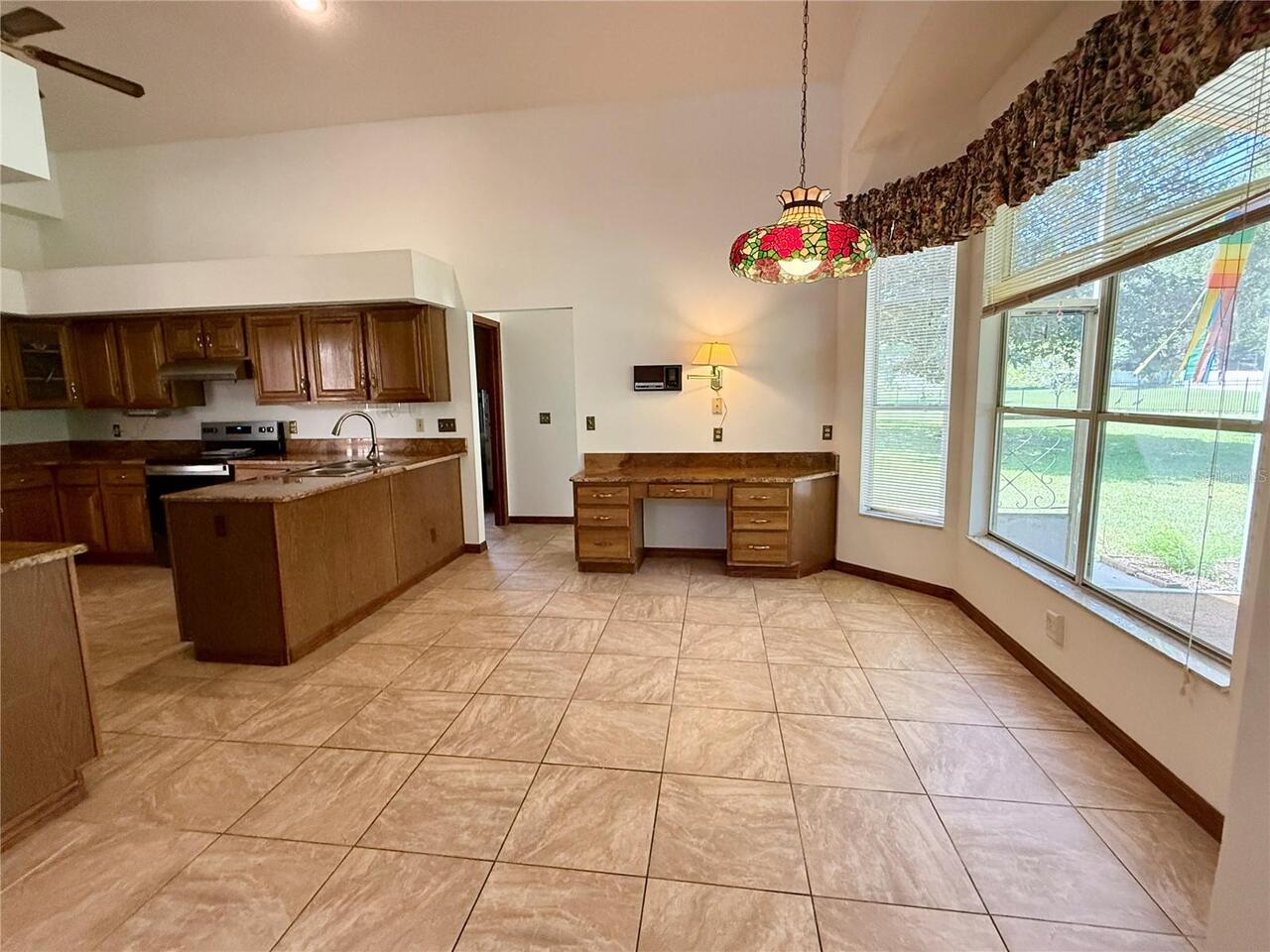 Listing Photo 8