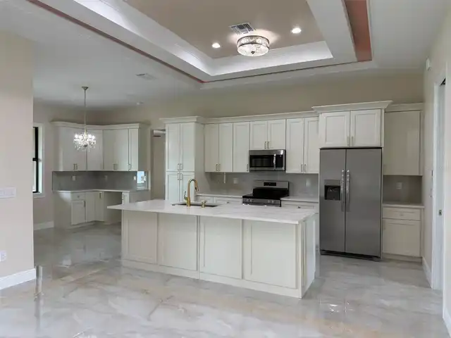 Listing Photo 9