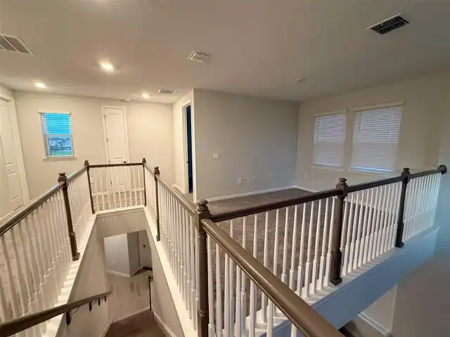 Listing Photo 16