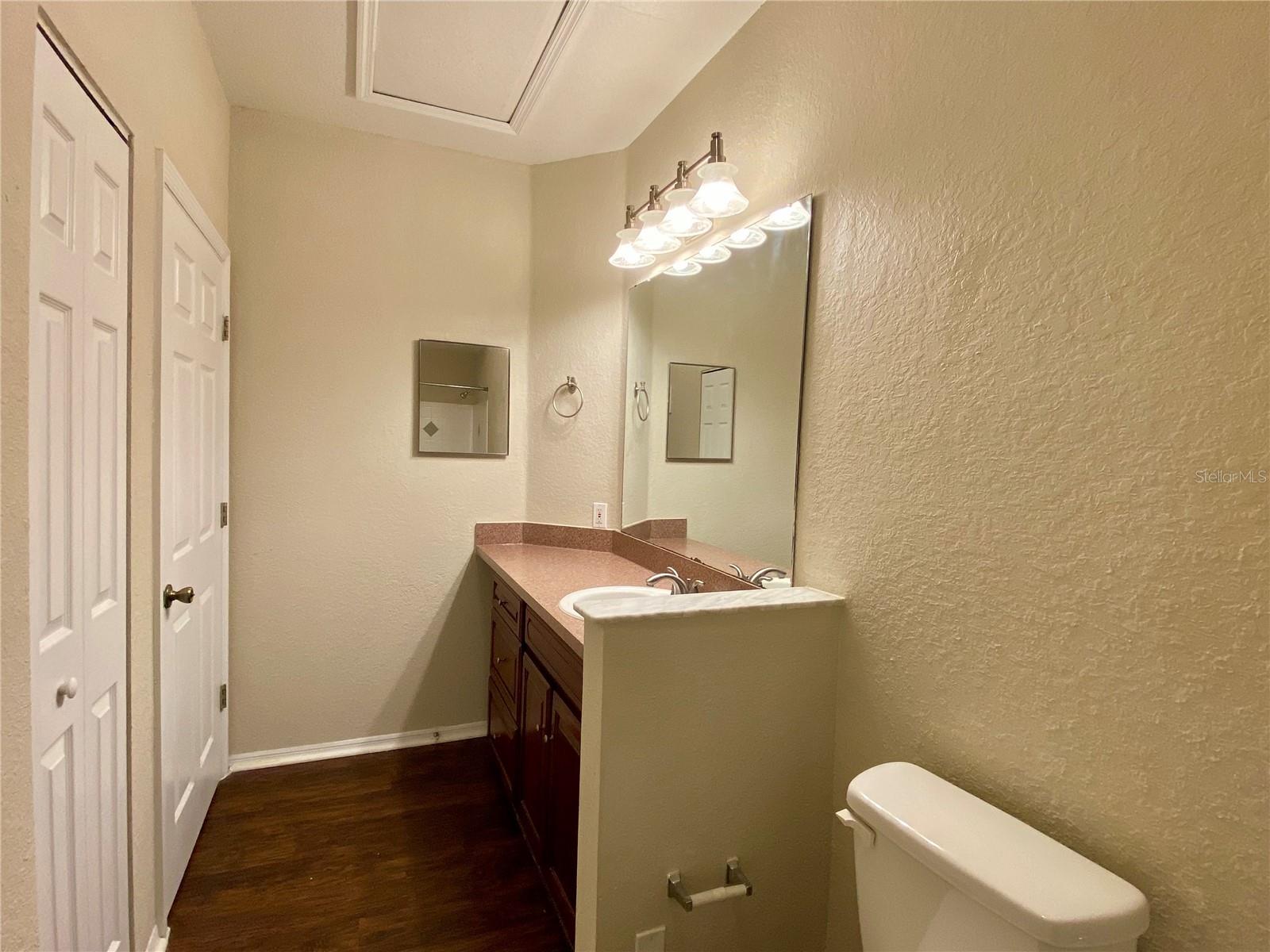 Listing Photo 10