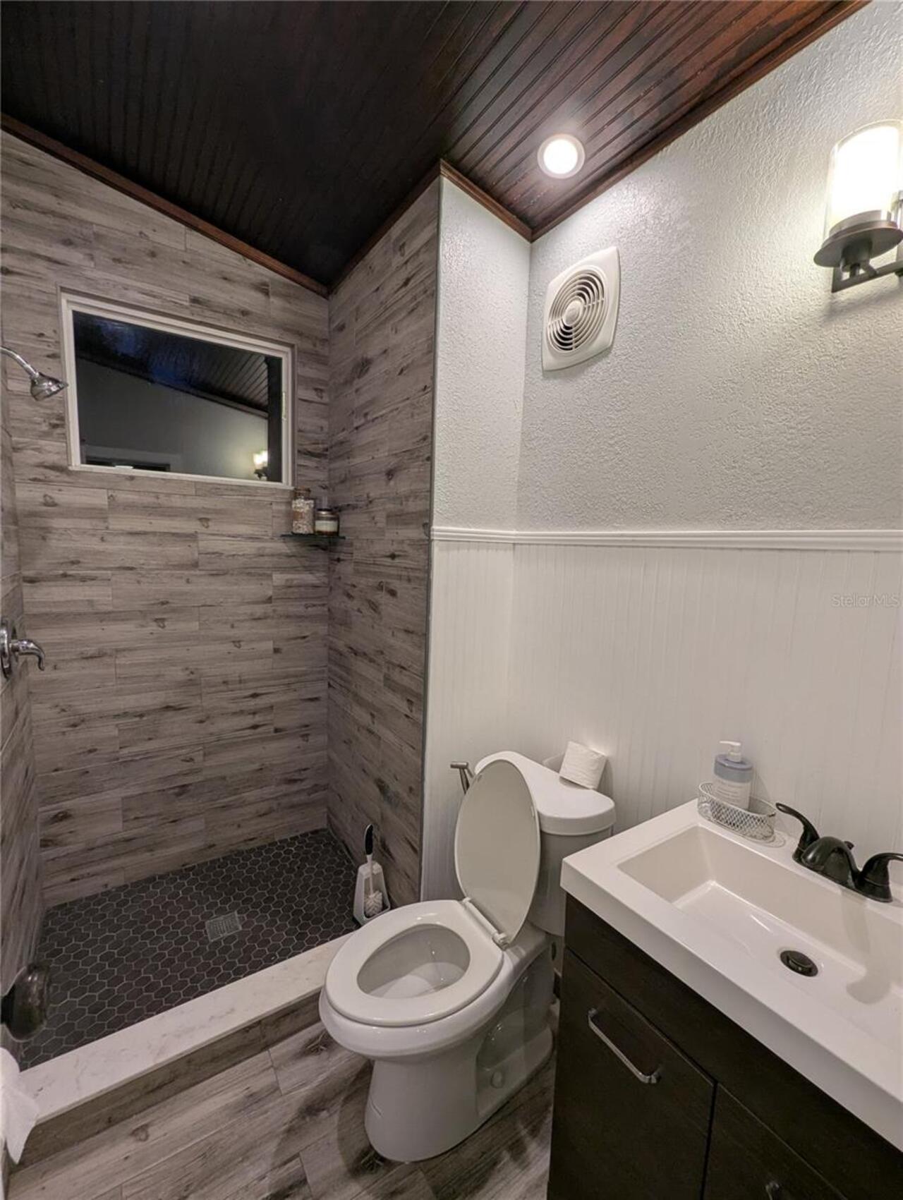 Listing Photo 29