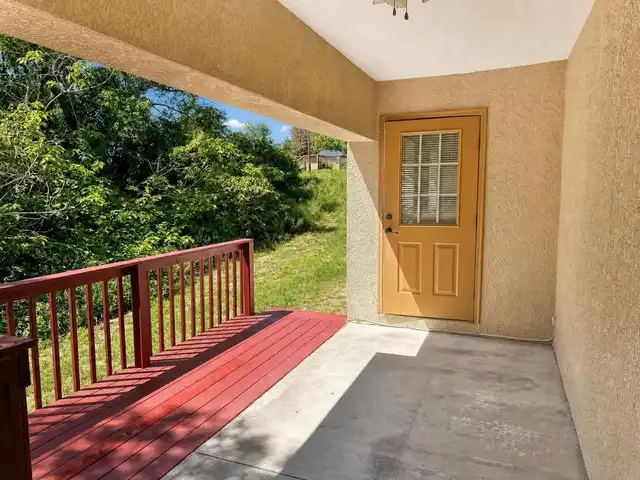 Listing Photo 11