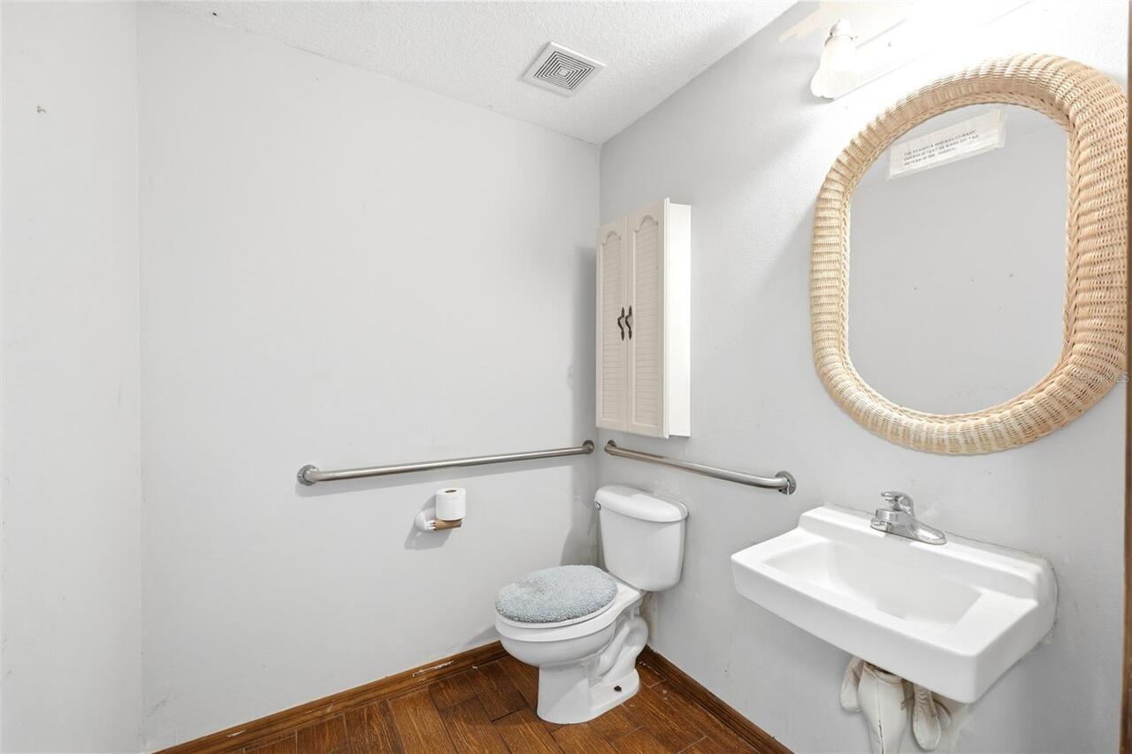 Listing Photo 23