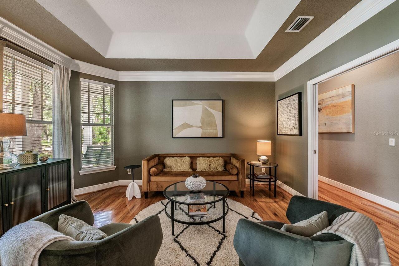 Listing Photo 10