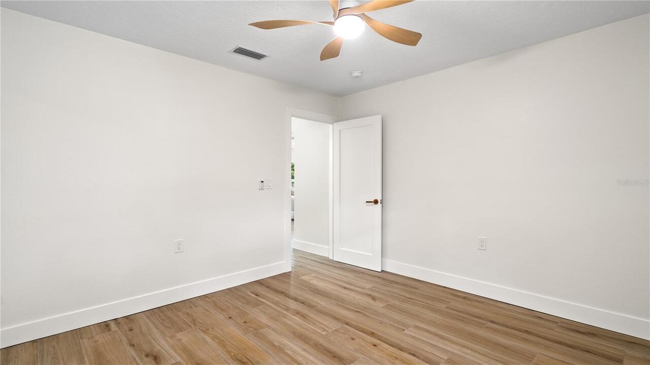 Listing Photo 37
