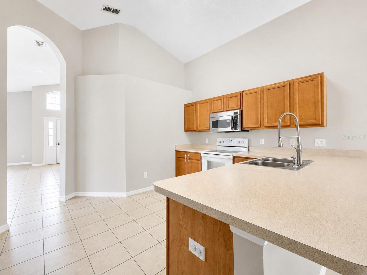 Listing Photo 8