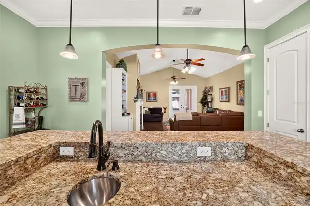 Listing Photo 18
