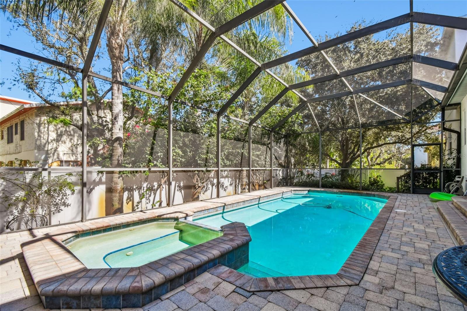 Listing Photo 18