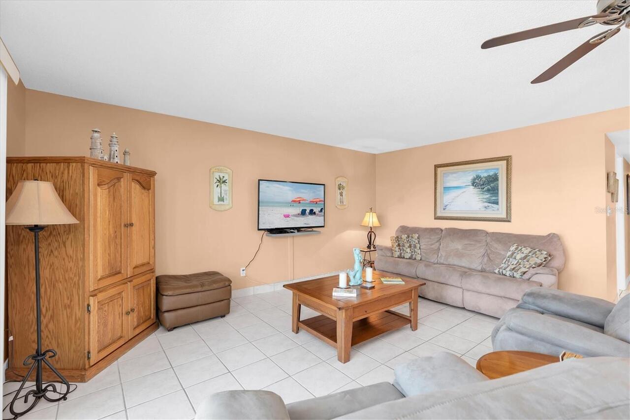 Listing Photo 7