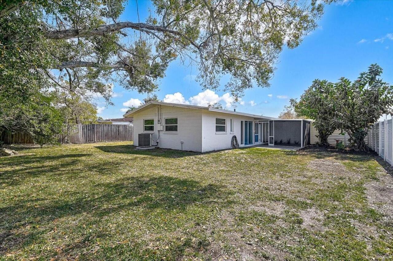 Listing Photo 33