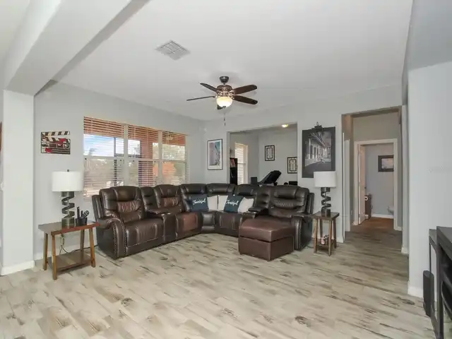 Listing Photo 15