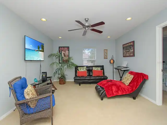 Listing Photo 23