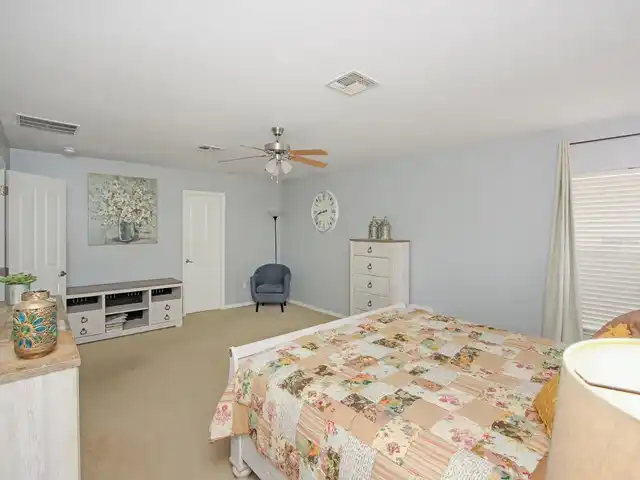 Listing Photo 25