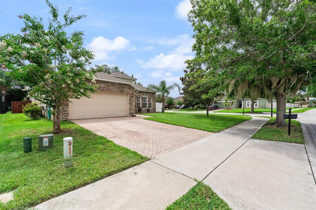 Listing Photo 5