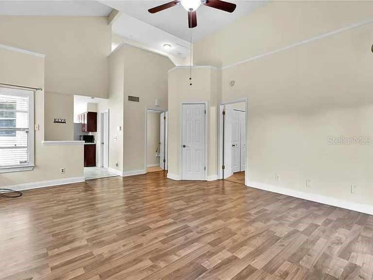 Listing Photo 9