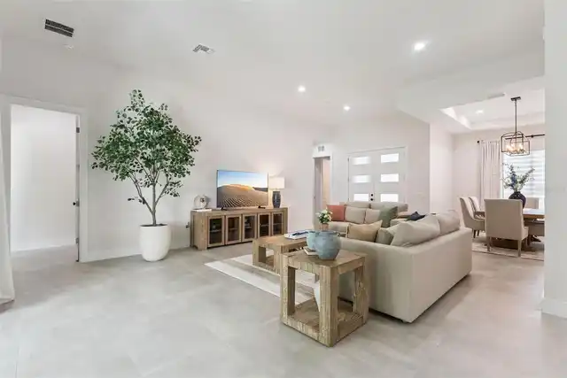Listing Photo 9
