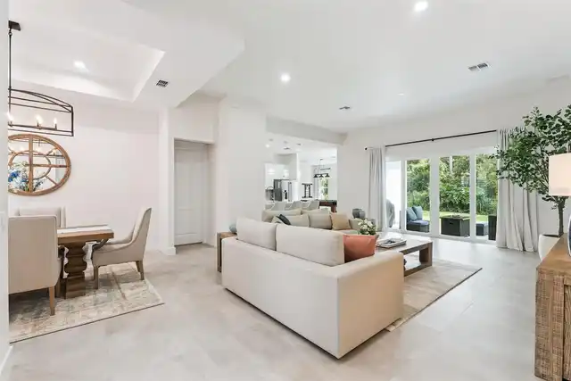 Listing Photo 10