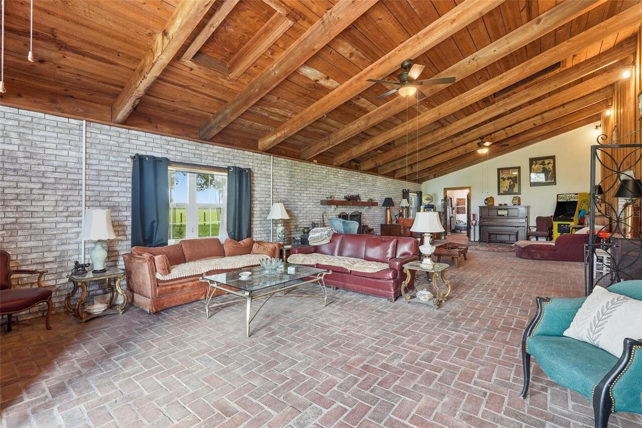 Listing Photo 17