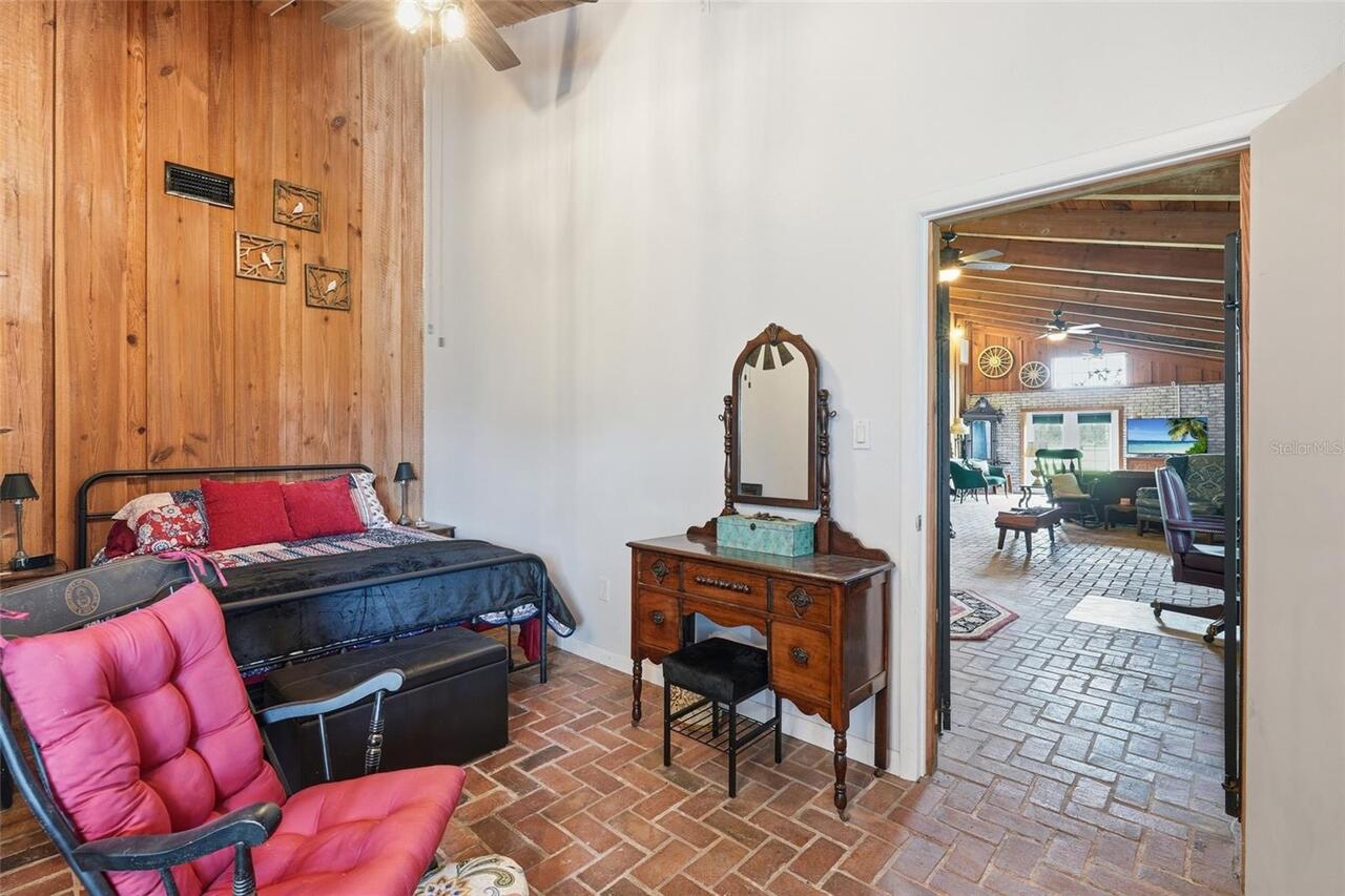 Listing Photo 39