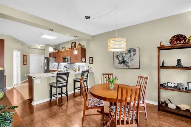 Listing Photo 8