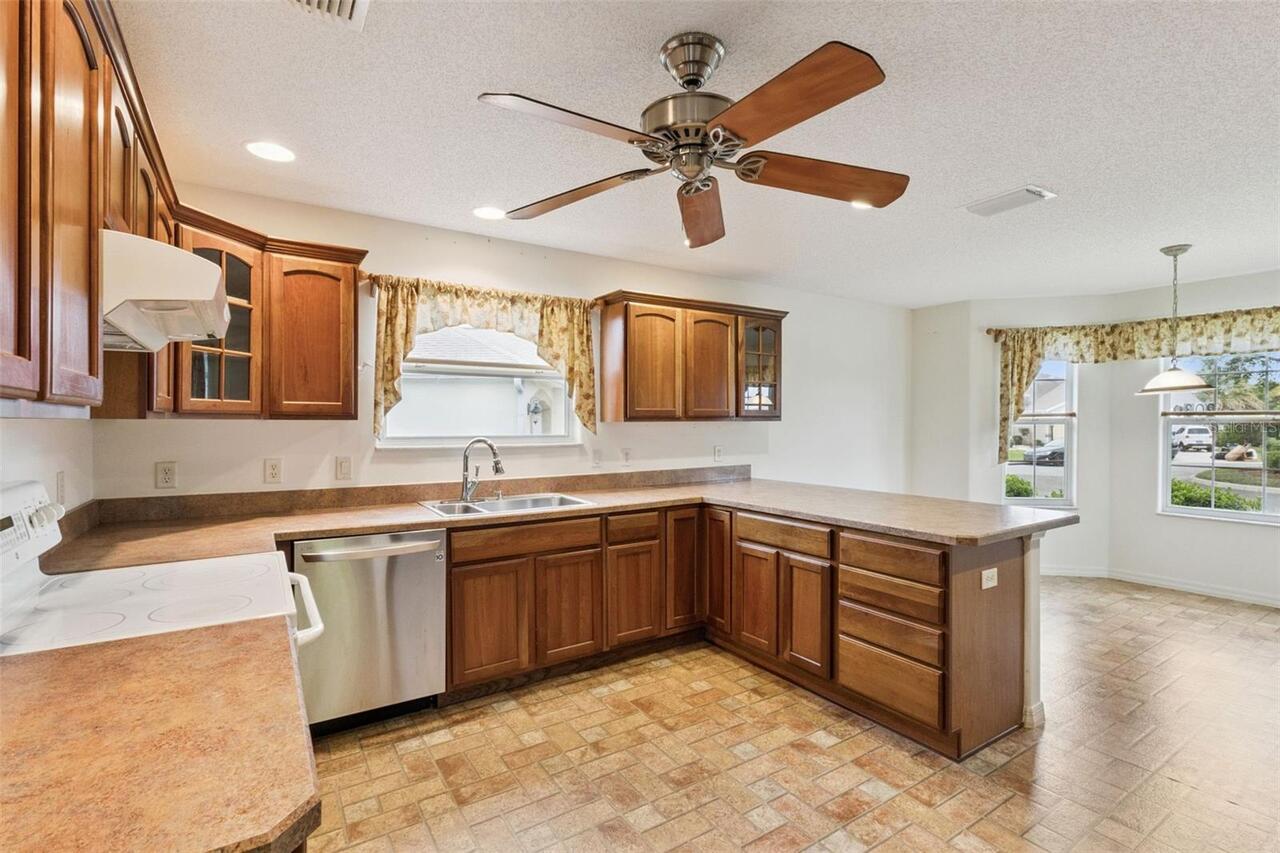 Listing Photo 7