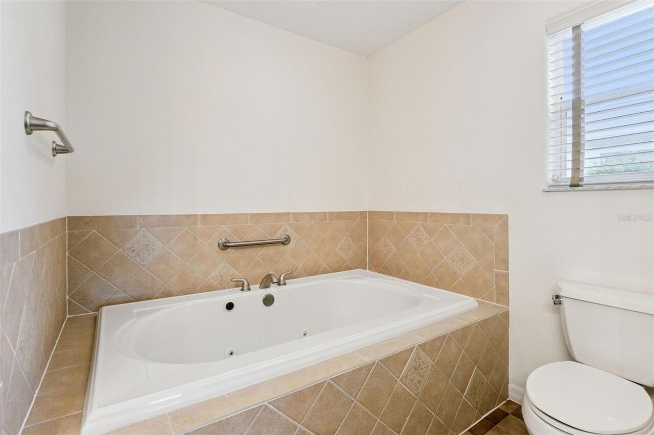 Listing Photo 28