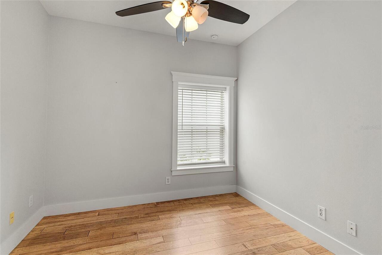 Listing Photo 20