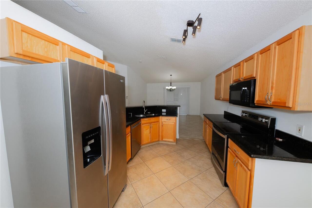 Listing Photo 9