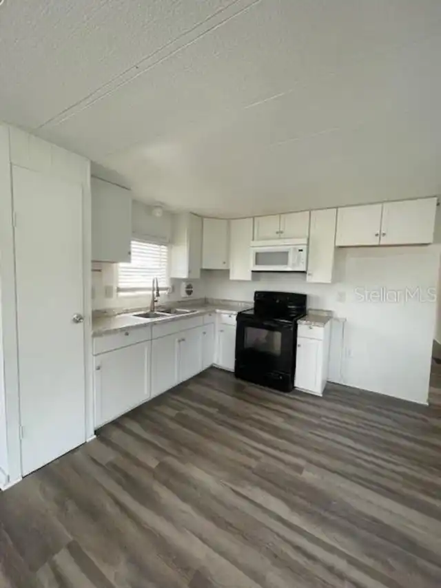Listing Photo 7