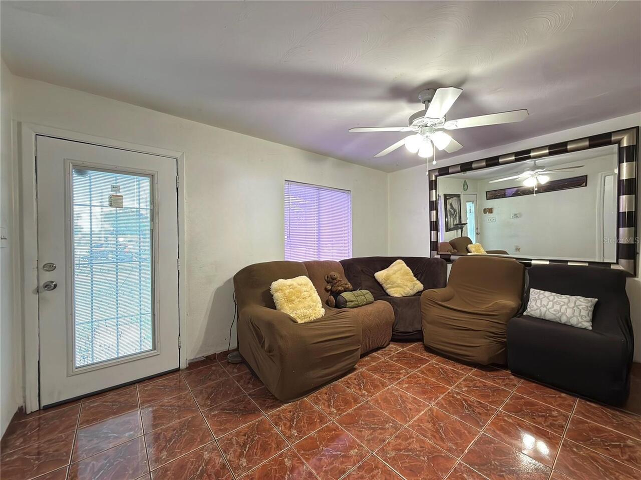 Listing Photo 8