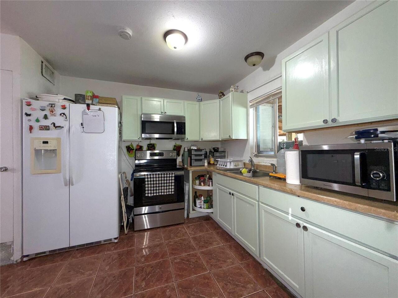 Listing Photo 15