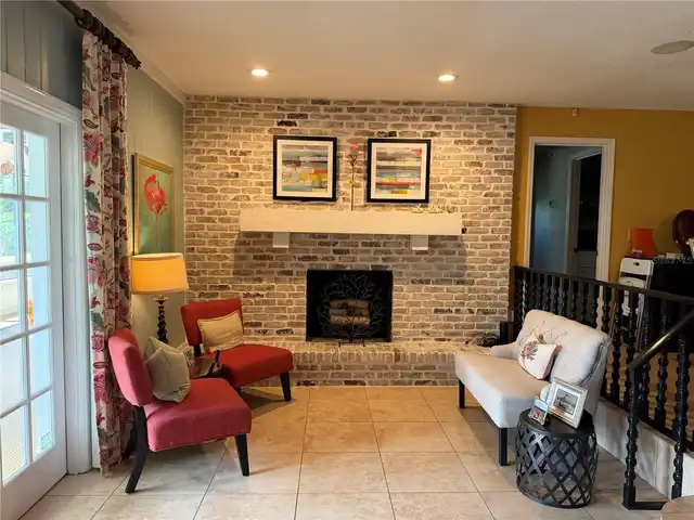 Listing Photo 9