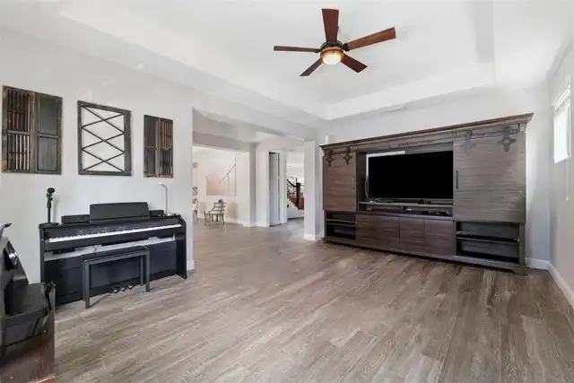 Listing Photo 19