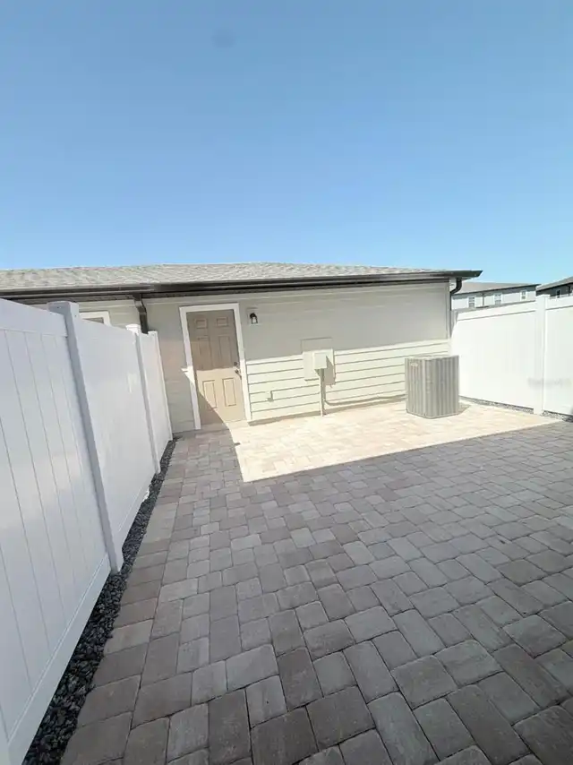 Listing Photo 25